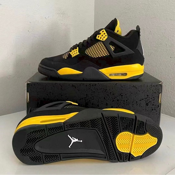 Air Jordan 4 Retro Yellow Thunder -Men’s Black/Yellow Classic Sneakers - Picture 4 of 5